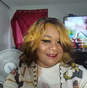 Meet your Posher, Janet